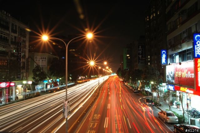 慘不忍睹的台北街景夜拍!!!