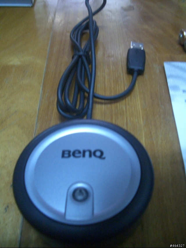 第一次發表開箱文BenQ M306 飆風俠 無線光學滑鼠...多多指教