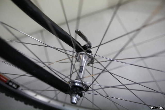 請問各位大大…這樣一台車值多少錢啊？？？