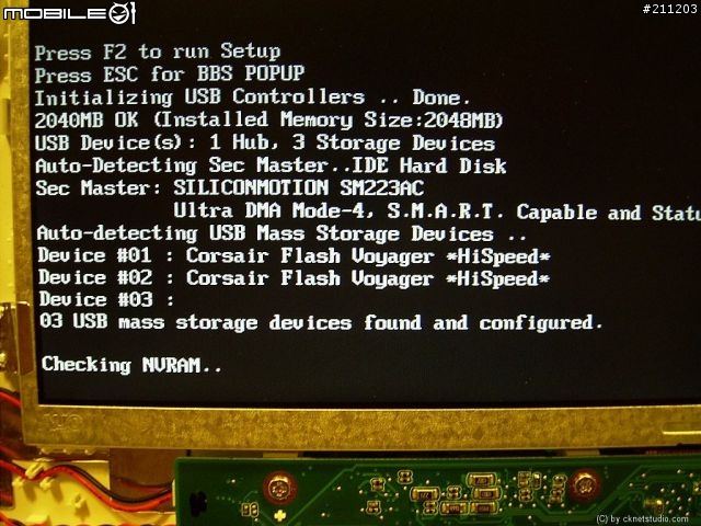 [Eee PC] 2 x 16GB 行動碟 + USB Hub + 藍芽改裝