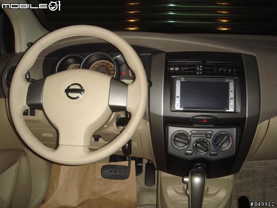 12/09交車的LIVINA 1.6S