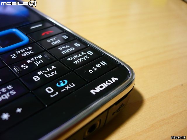 儉約大方的NOKIA 3500 Classic(新增室外拍攝圖)