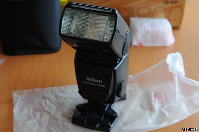 [開箱]我的大王、皇后與移動城堡--D300+17-55+DOMKE 30週年紀念包   1/31新增皇冠一頂~