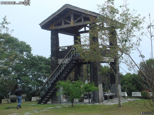 大衛跟我下午屏東三地門小跑去.（剛回來）熱燙燙的相片..