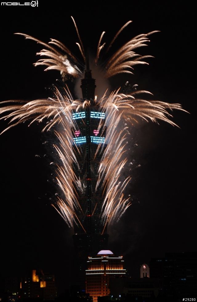 D80 N 18-200mm 2008 Taipei 101 煙火分享