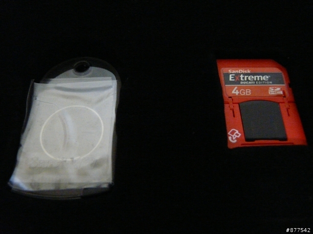 [不勸敗]SanDisk Extreme DUCATI EDITION 4GB SDHC Plus