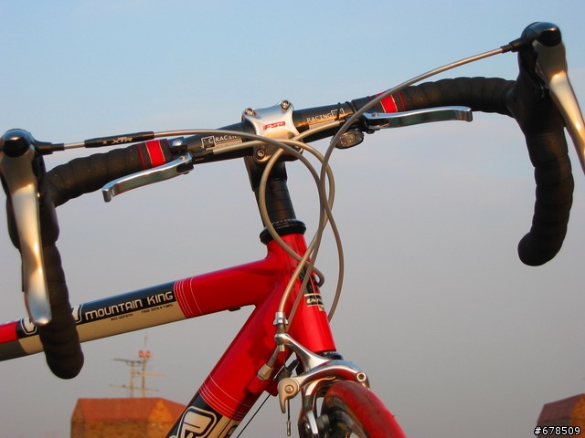 [分享] 我自己動手組裝的公路車