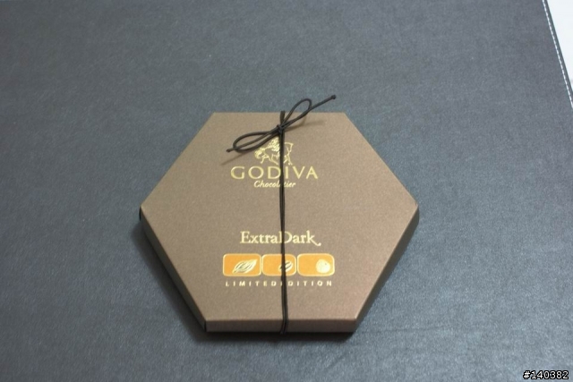 遲來的分享~GODIVA 聖誕節禮籃