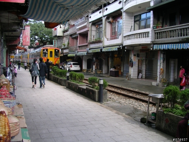 3v水冷 jog50--> 基隆-->瑞芳-->平溪-->汐止-->基隆-->一日遊