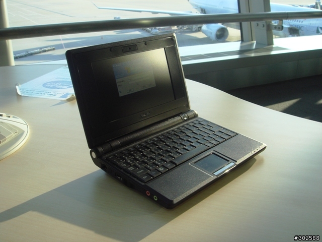 [簡單分享] My EeePC 趴趴走使用心得