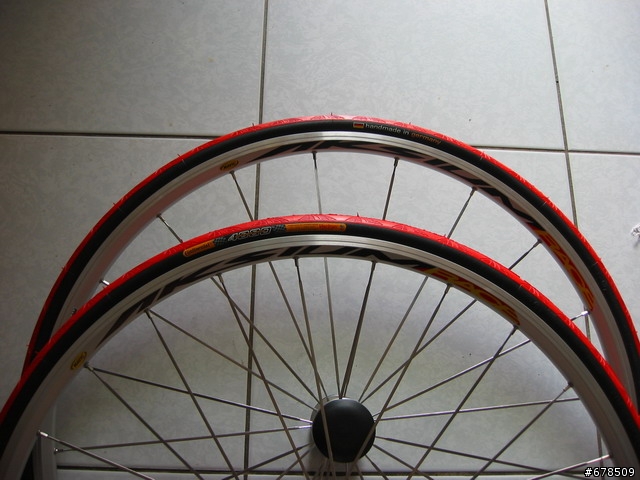 [分享] 我自己動手組裝的公路車