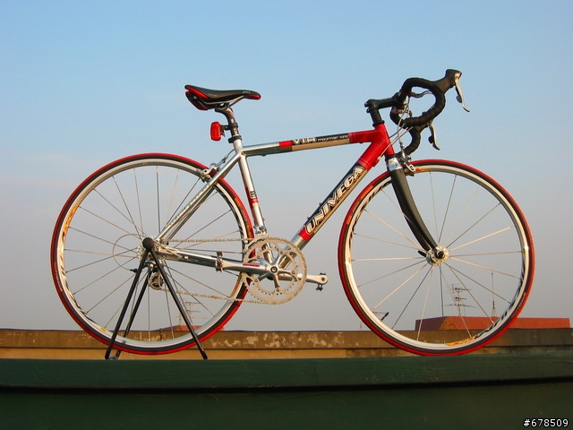[分享] 我自己動手組裝的公路車