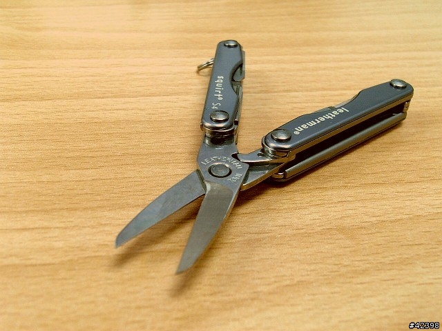 (分享)隨身小工具Leatherman squirt S4