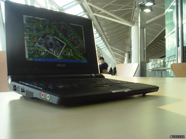[簡單分享] My EeePC 趴趴走使用心得