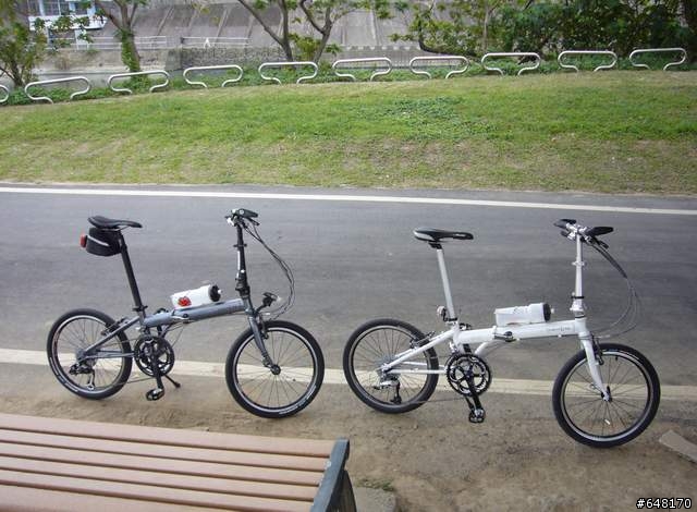 [分享]Dahon 亮光白 Speed SP16(改SP18)加兄弟車 鐵灰 Speed SP8(改SP18)圖多