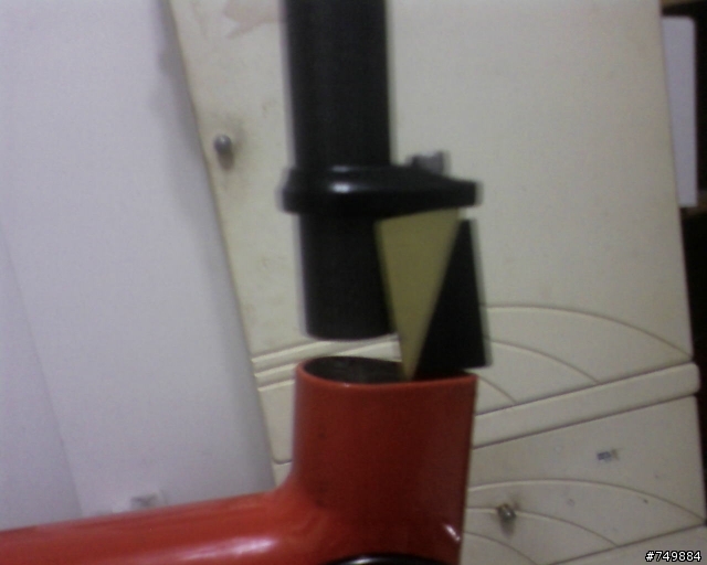 Specialized E5 的座管夾