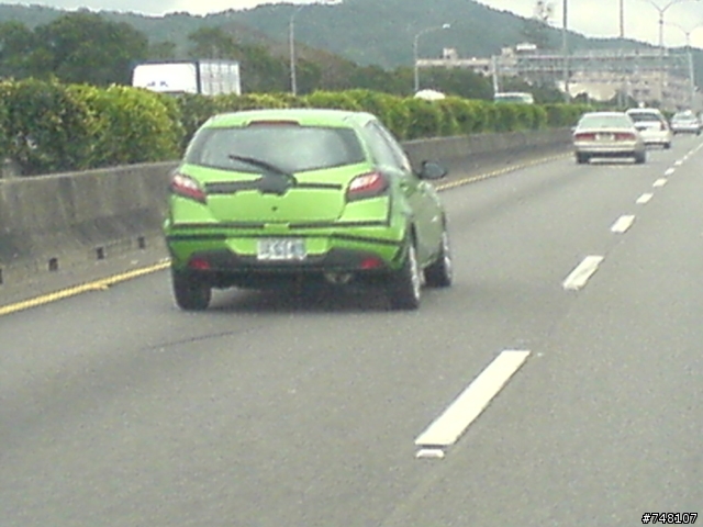 [偽裝車]國道1號北上桃園至三重~驚見偽裝小綠之100km/hr追緝