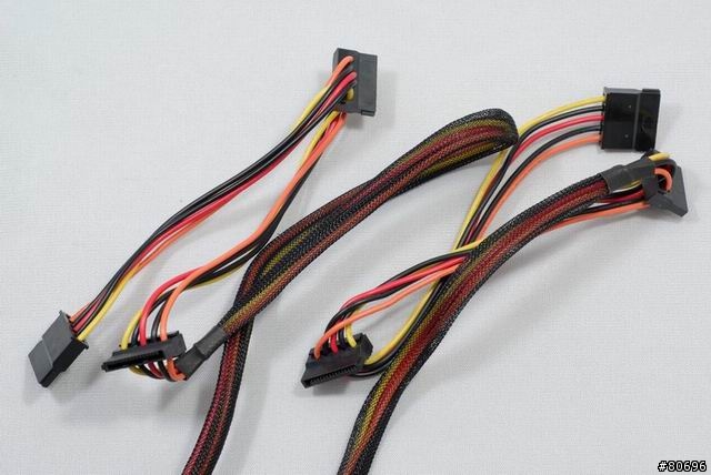 PC Power & Cooling SILENCER 610W電源供應器簡介及測試