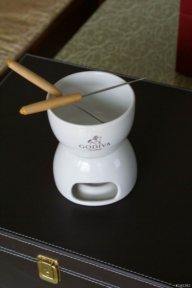遲來的分享~GODIVA 聖誕節禮籃