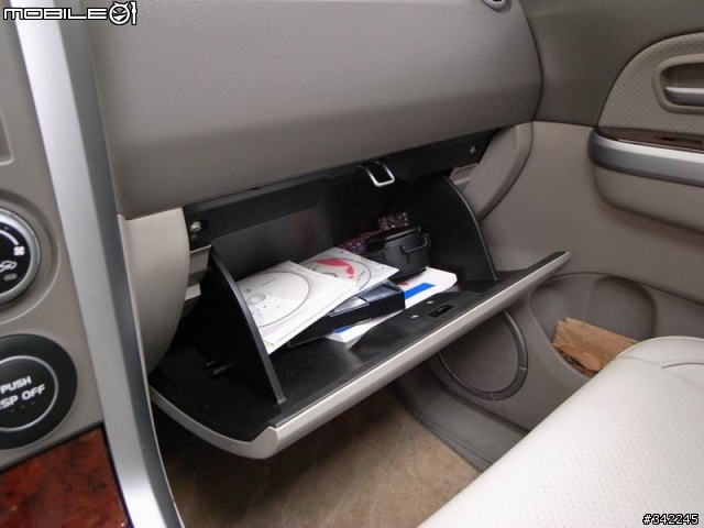 分享 SUZUKI Grand Vitara JP 淺色內裝