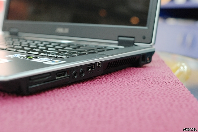 [分享]ASUS V1S  - 擴充能力佳的商務機