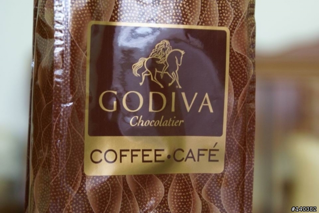 遲來的分享~GODIVA 聖誕節禮籃