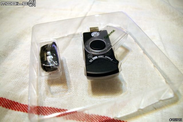 [發現] 你我家附近就買的到的好用讀卡機 - e-sense 免轉機