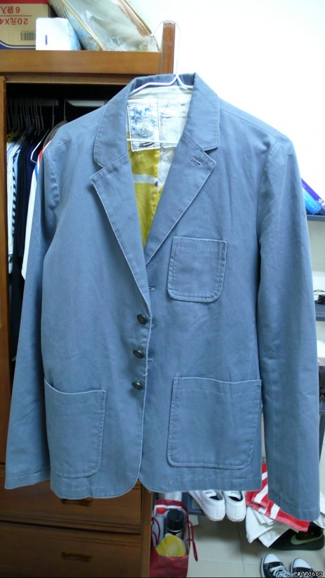 我買了一件西裝外套有人聽他的的品牌TROVATA？(有圖)