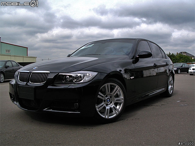 台灣首部E90四門335i