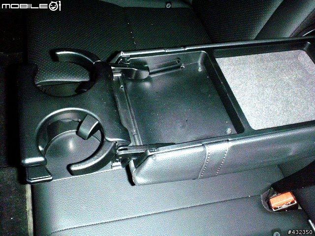 [分享更新] 三星小紳士 C200K Classic W204 +Zymol 手工上臘！