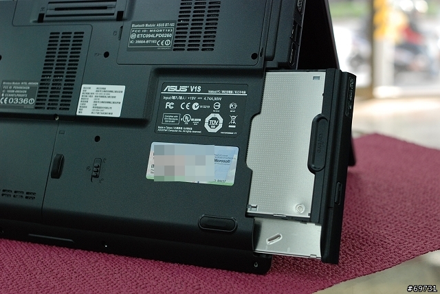 [分享]ASUS V1S  - 擴充能力佳的商務機