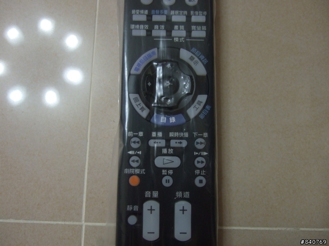 SONY BRAVIA 40W3100 開箱文