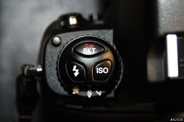 [分享]擁有NIKON FF+VR-補實拍圖＆機身寫真