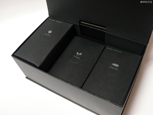 [分享] LG KU990 Viewty 精緻的包裝