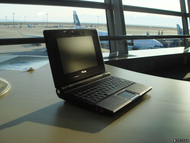 [簡單分享] My EeePC 趴趴走使用心得