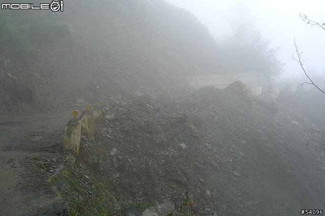 [路線分享]多納林道, 寒流夾雜下雨濃霧之通往林道 21K封閉處!!(37張圖)