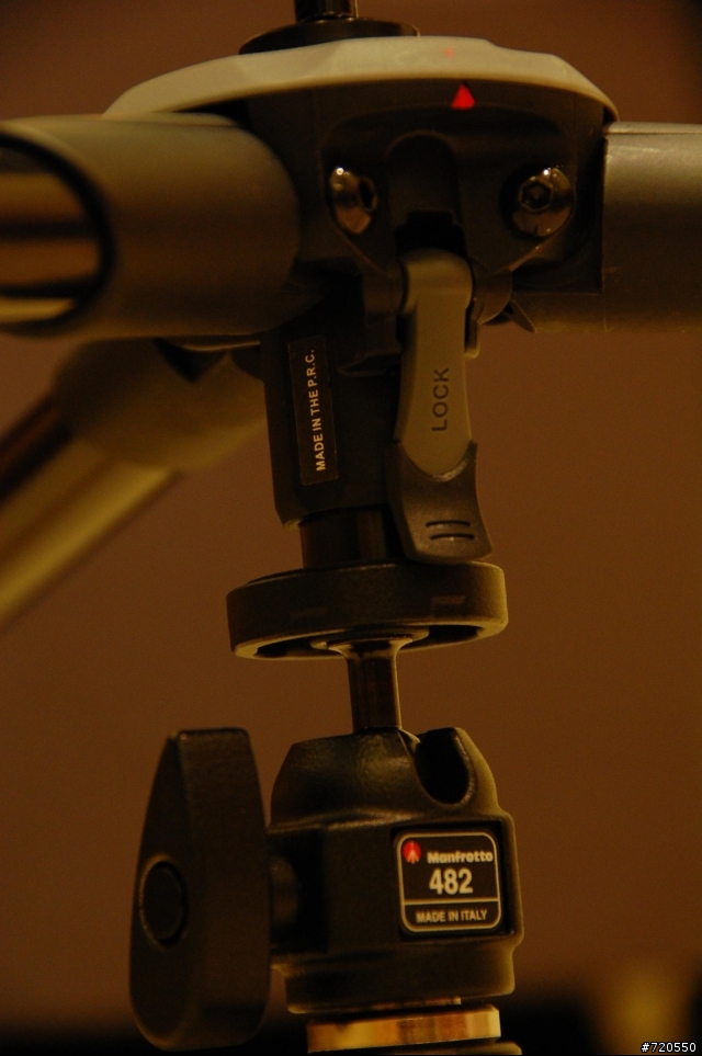 [分享]NT:2200腳架再一發MANFROTTO 785B(2/2收到腳架背袋)