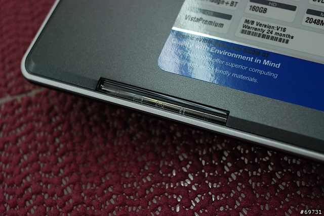 [分享]ASUS V1S  - 擴充能力佳的商務機