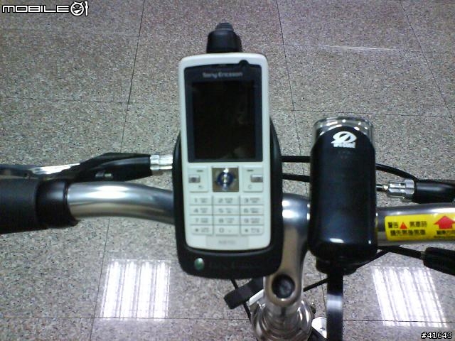 指揮挺組合!!我的k610i 騎上FD-17了!!!