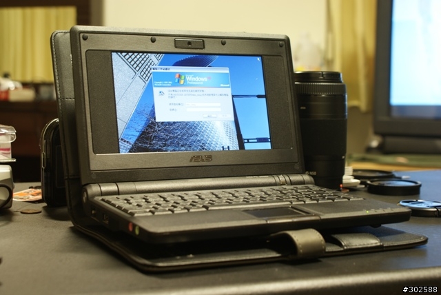 [簡單分享] My EeePC 趴趴走使用心得