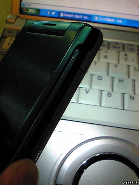 入手920sh (Light Blue) 加圖 16/1 (Used as a flash light)