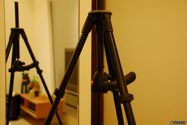 [分享]NT:2200腳架再一發MANFROTTO 785B(2/2收到腳架背袋)