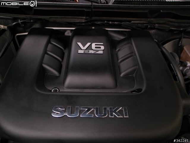 分享 SUZUKI Grand Vitara JP 淺色內裝