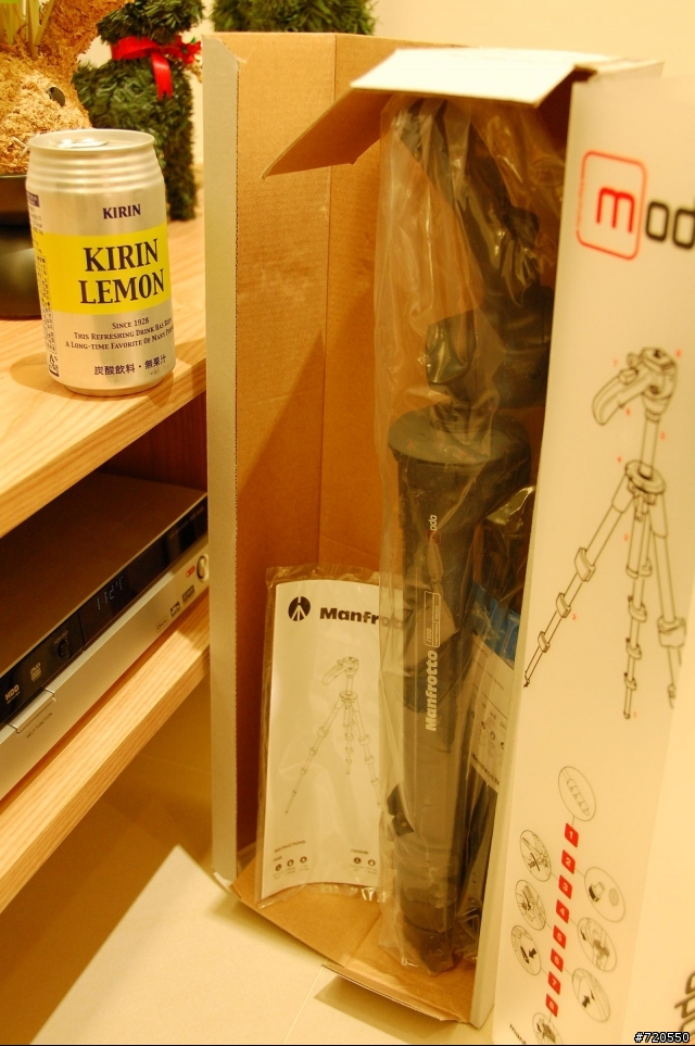 [分享]NT:2200腳架再一發MANFROTTO 785B(2/2收到腳架背袋)