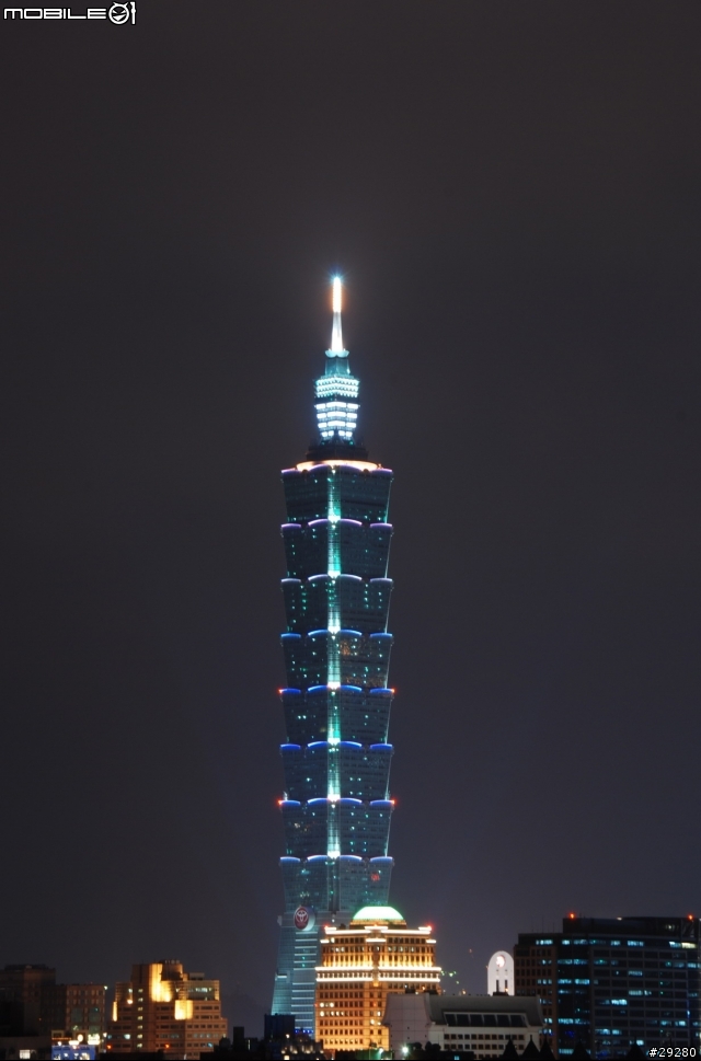 D80 N 18-200mm 2008 Taipei 101 煙火分享