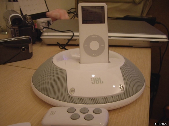 [分享喇叭]  JBL 出品 i pod 專屬喇叭