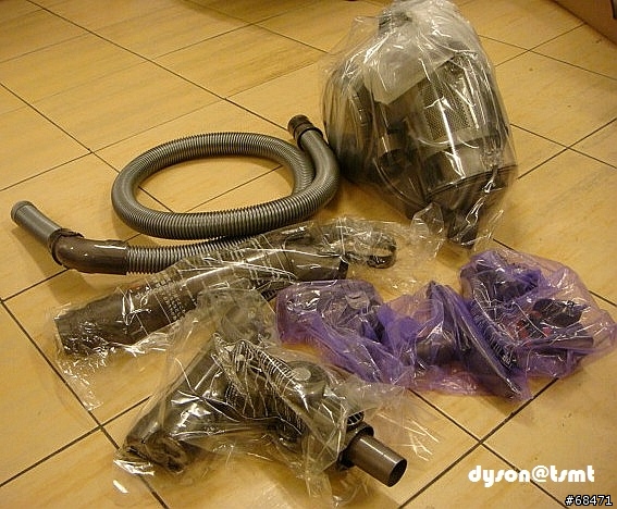 (分享-開箱)dyson 吸塵器-DC 12 PLUS animalpro