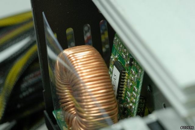 PC Power & Cooling SILENCER 610W電源供應器簡介及測試