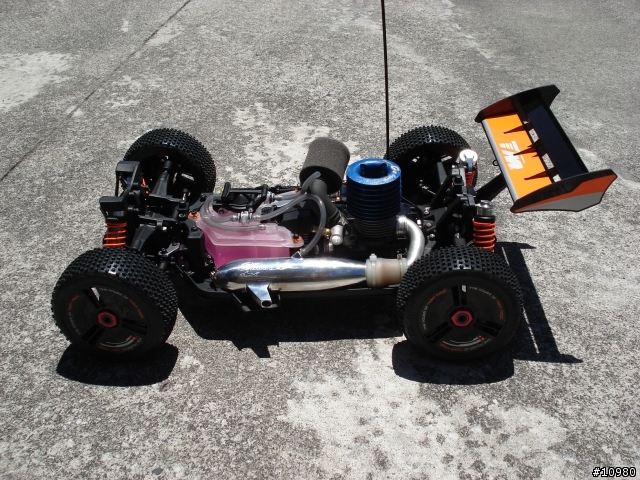 (分享) 台灣的驕傲 TeamMagic M1B 1/8 越野遙控車