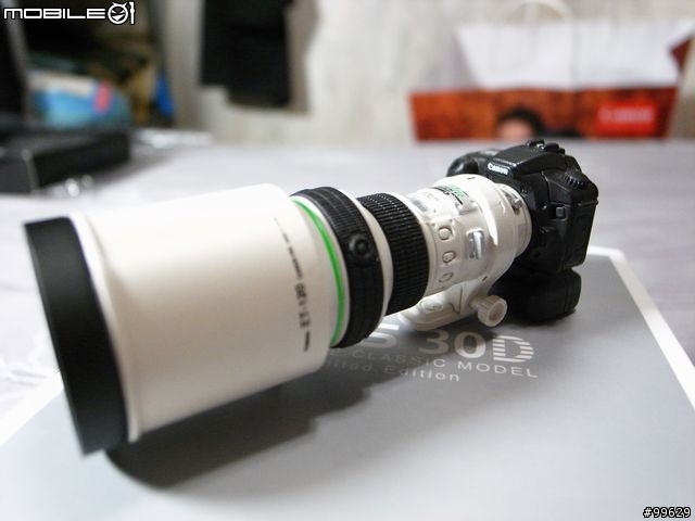 [分享]Canon 30D 1/6 scale classic 模型
